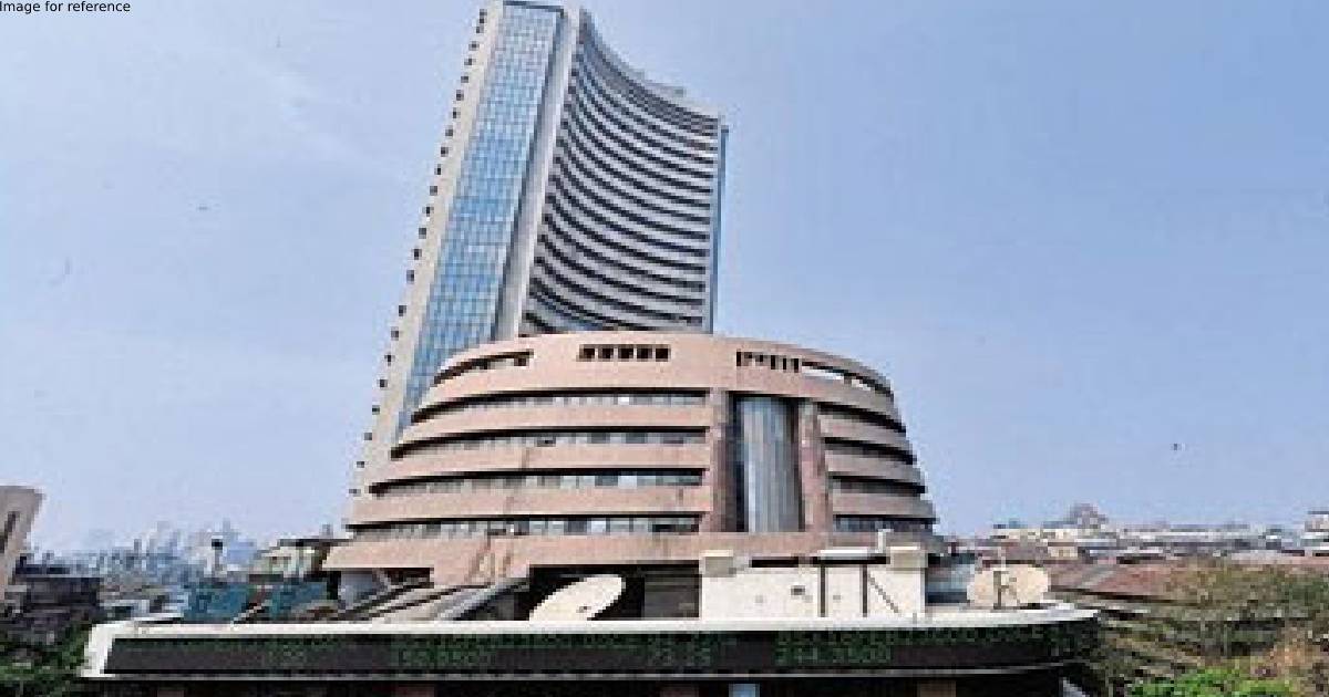 Indian markets open in negative territory during morning trade